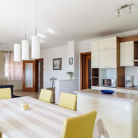 Apartman Niko Каштела Екстер'єр фото