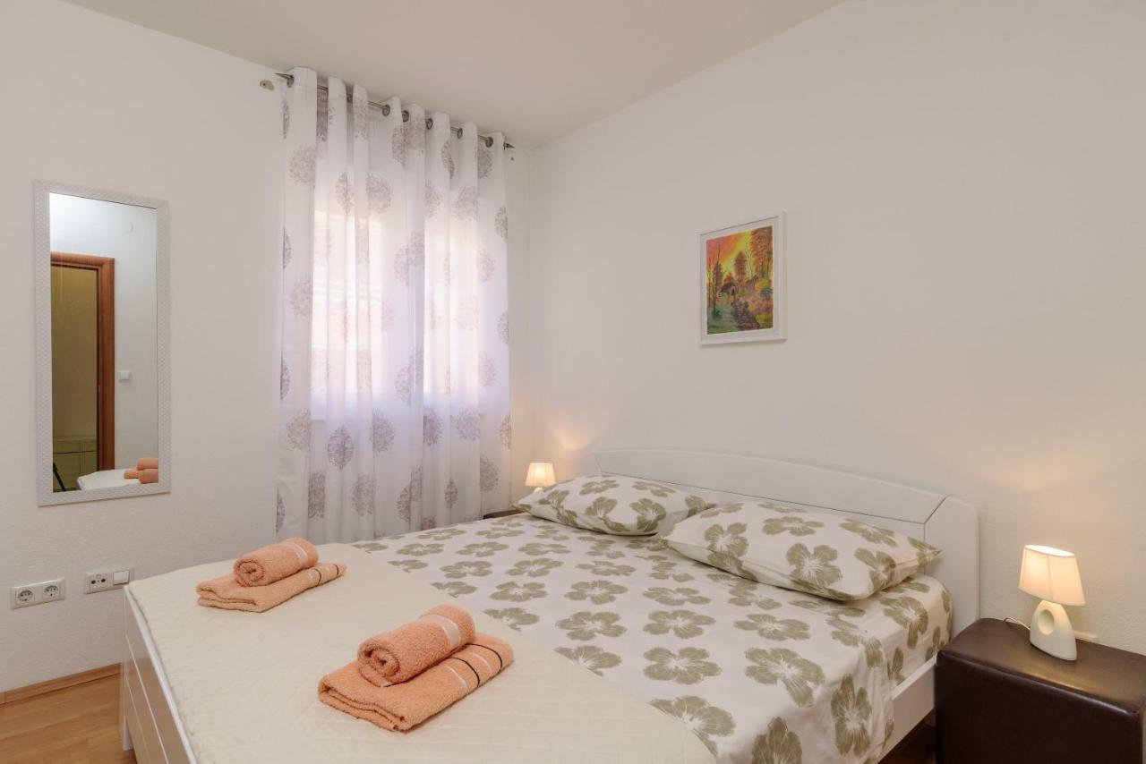 Apartman Niko Каштела Екстер'єр фото